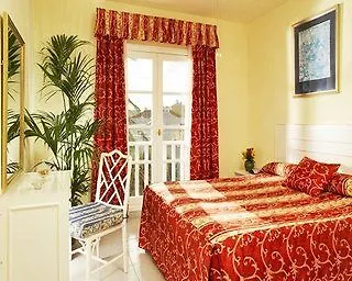 فندق Regency Beach Club 3*