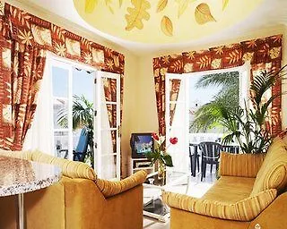 Regency Beach Club فندق 3*